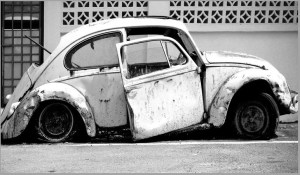 Fotosearch_k7478570-BW-border